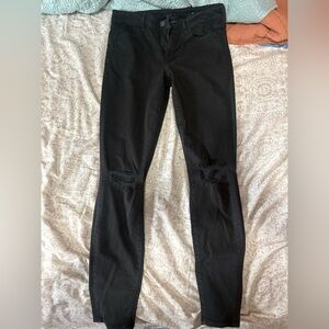 American Eagle Outfitters Distressed Black Jeans/Jeggings